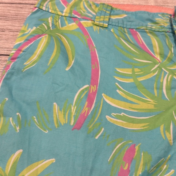 Woman’s Lily Pulitzer Resort Bermuda size 14 - Picture 2 of 9